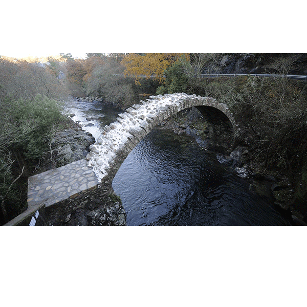 Arco da Carixa en Vila de Cruces